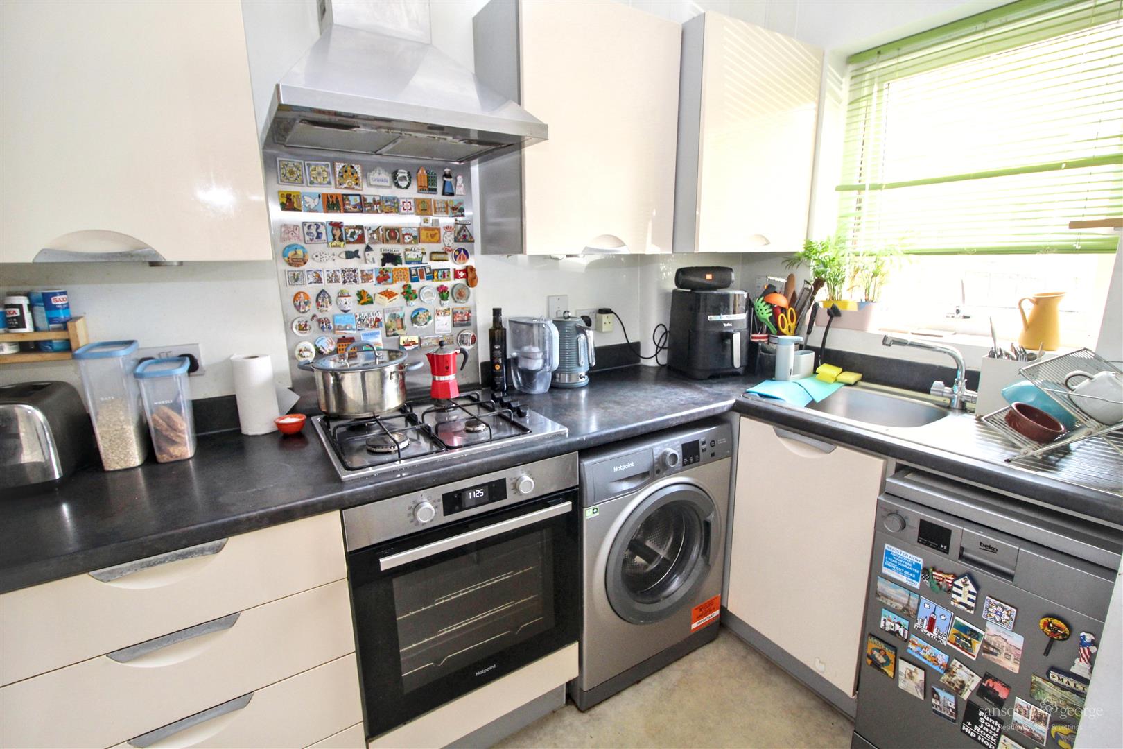 Tay Road, Tilehurst, Reading